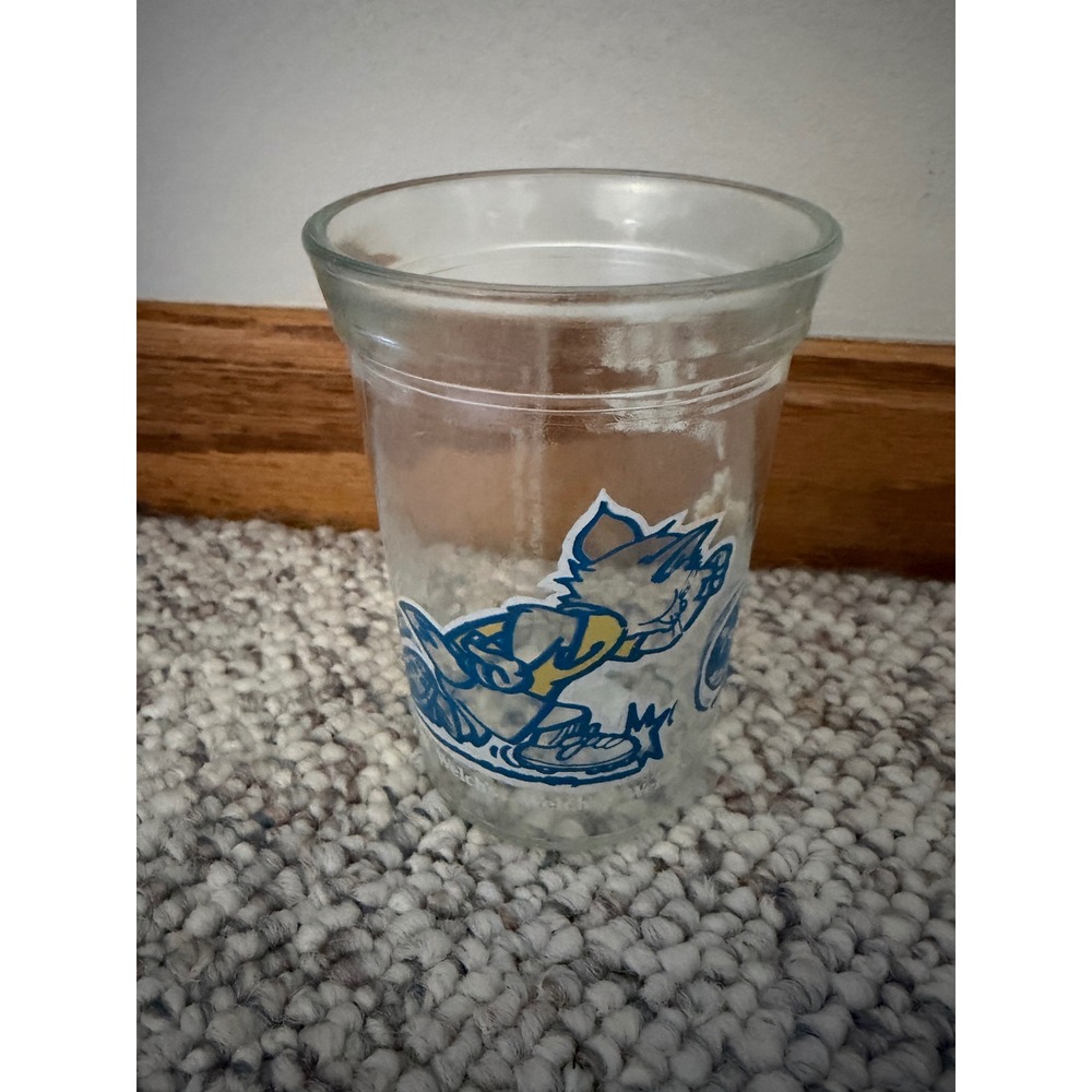 Vintage 1991 Welchs Tom and Jerry Jelly Jar Juice Glass Soccer Theme Collectible